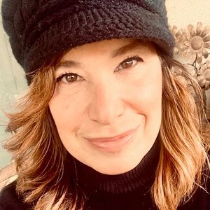 Meet your Posher, Suzanne